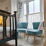 Puddle Duck - Adults Only Bowness-on-Windermere