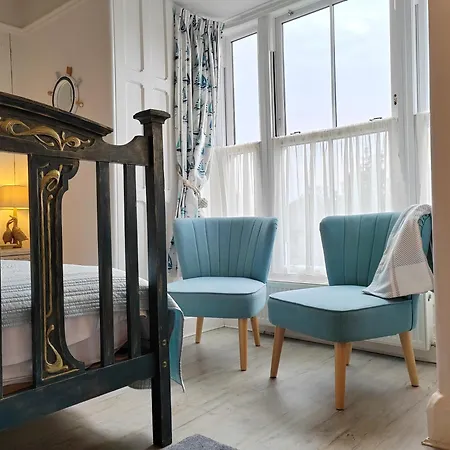 Puddle Duck - Adults Only Bowness-on-Windermere