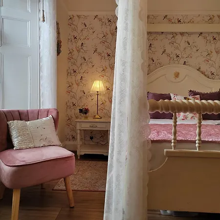 Puddle Duck - Adults Only Guest house