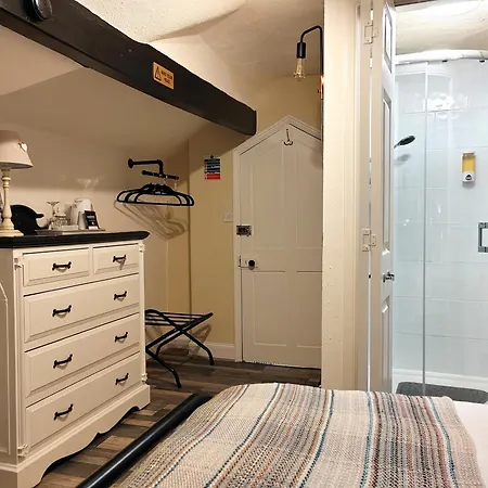 Puddle Duck - Adults Only 4* Bowness-on-Windermere