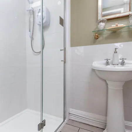 Puddle Duck - Adults Only Guest house